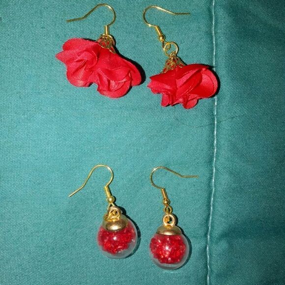 Valentines Earring bundle of 2 - Picture 1 of 6